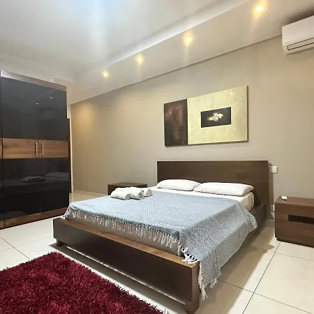 Luxury 400 M2 4 Bedroom With Sea View In Lägenhet Sliema